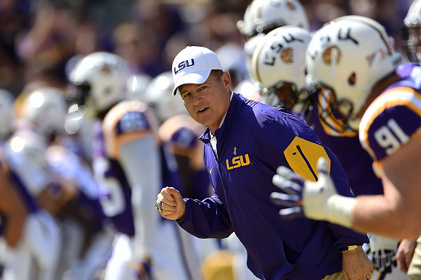 BATON ROUGE, LA - OCTOBER 10: Head coach Les Miles of the LSU Tigers leads his team onto the field for warmups prior to a game against the South Carolina Gamecocks at Tiger Stadium on October 10, 2015 in Baton Rouge, Louisiana. LSU defeated South Carolina 45-24. (Credit: Stacy Revere/Getty Images)